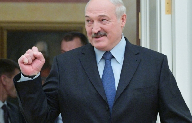 Belarus prezidenti oʻgʻil tarbiyasida “kamar”ga urgʻu berdi