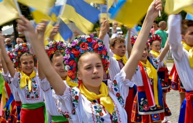 Ukraina 30 yil ichida qariyb 11 million kishi yo‘qotdi