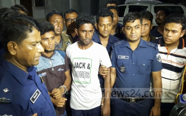 Бангладешда суд талаба қизни ёқиб ўлдирган 16 нафар одамни ўлим жазосига ҳукм қилди