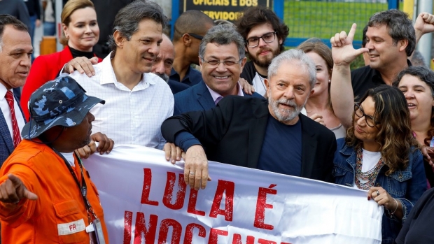Braziliyaning 8 yilga ozodlikdan mahrum etilgan sobiq prezidenti ozodlikka chiqdi