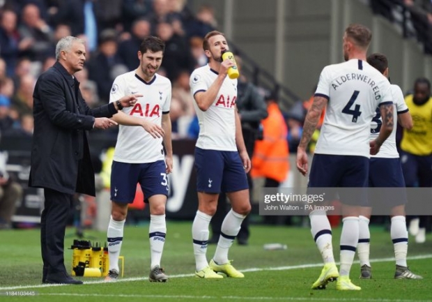 APL. Mourinoning "Tottenxem"dagi debyuti omadli chiqdi