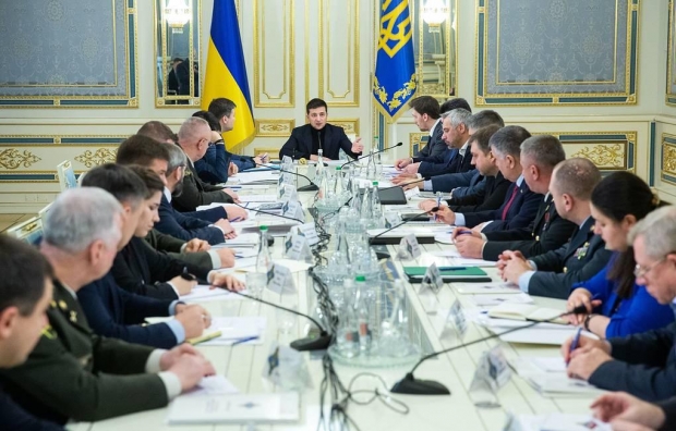 Ukraina milliy xavfsizlik kengashi Donbassni qaytarish ssenariysini tasdiqladi