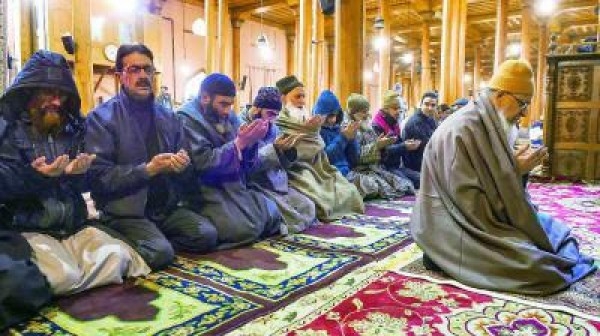 Kashmirning bosh masjidi qayta ochildi