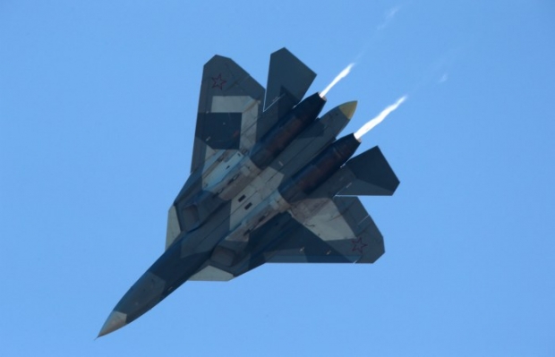 Xabarovskda beshinchi avlod Su-57 qiruvchi samolyoti qulab tushdi
