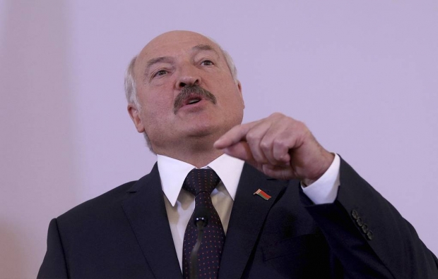 Лукашенко Россия билан иттифоқ қурганидан сўнг пастга қулаш бошлангани ҳақида гапирди