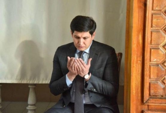 Отабек Умаров Қозоғистон халқига қозоқ тилида ҳамдардлик билдирди