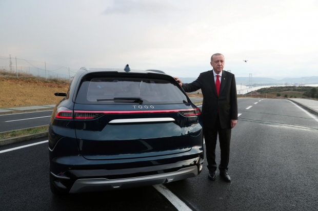 Turkiyaning birinchi milliy avtomobili taqdim qilindi (foto, video)