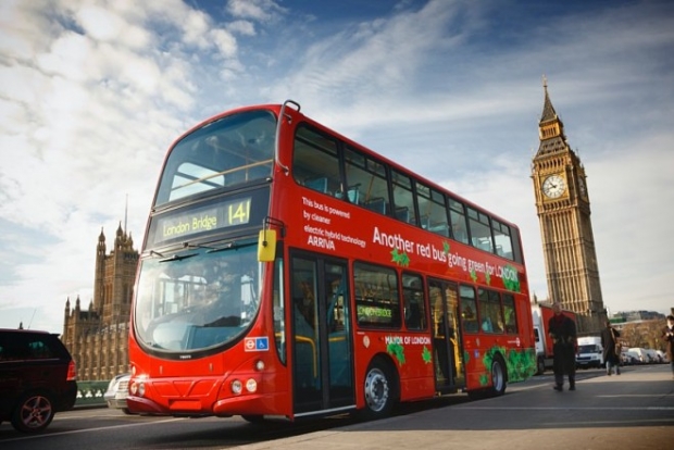 Londonning ikki qavatli avtobuslariga nechi kishi chiqsa bo'ladi?
