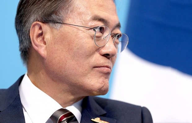 «Коронавирусга у айбдор!»: Жанубий Кореяда президент импичменти тўғрисидаги петиция 500 мингдан зиёд имзо тўплади