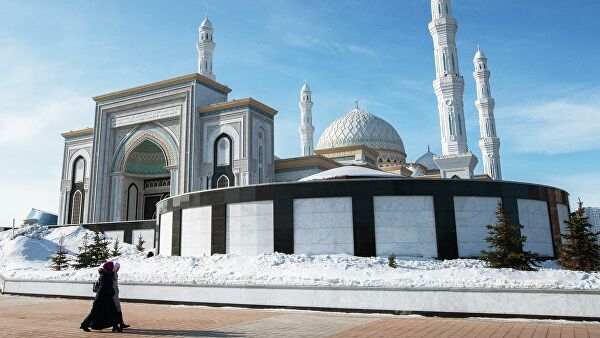 Qozog‘istonda masjidlarga tibbiy niqoblarda kelish tavsiya qilindi