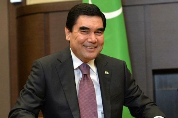 Turkmaniston prezidenti koronavirusdan isiriq yordamida himoyalanishga chaqirdi