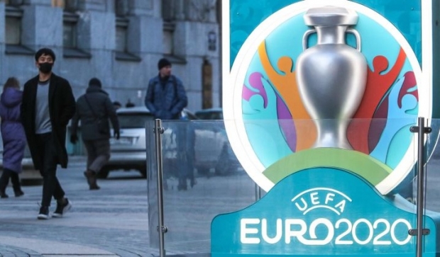 УЕФА Евро-2020 кўчирилиши эвазига клуб ва лигалардан €300 млн. олмоқчи
<br><br>???? Каналга қўшилинг! ????<br><br>
https://t.me/joinchat/AAAAADwt0NGCRoONT4f1_Q
