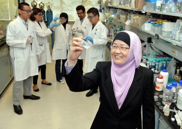 Singapurda muslima olima besh daqiqada koronavirusni aniqlaydigan test ishlab chiqdi