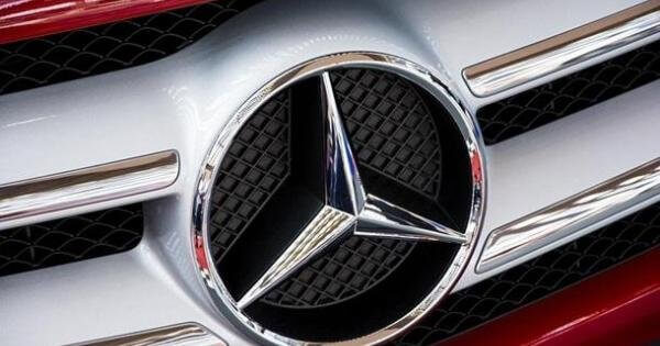 Mercedes-Benz koronavirus pandemiyasi ortida o‘z logotipini o‘zgartirdi