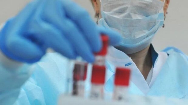 Rossiyadan koronavirus yuqtirib kelgan uch kishi tuzaldi
