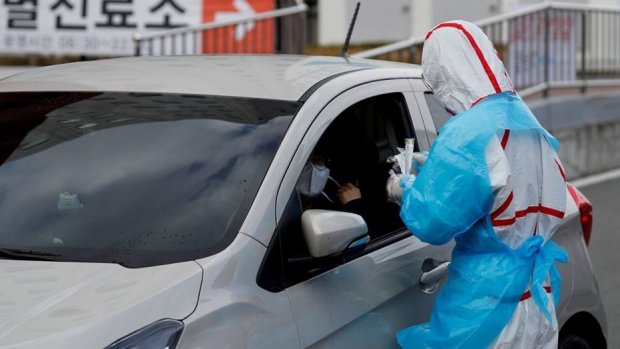 Janubiy Koreyada koronavirusdan sog‘ayganlarda qaytalanish holatlari soni ortmoqda
