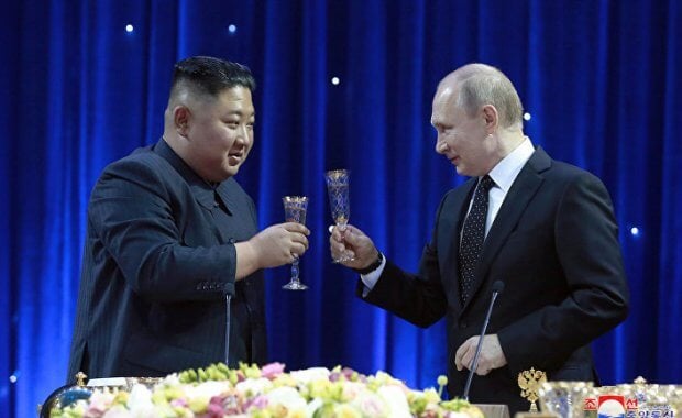Putin o‘ldiga chiqarilgan do‘stini medal bilan siyladi