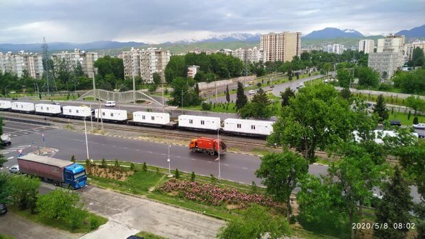 O‘zbekiston Tojikistonga gumanitar ko‘chma tibbiy konteynerlar jo‘natdi