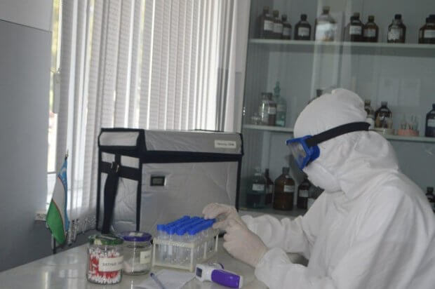 O‘zbek tadqiqotchisi koronavirusga qarshi qurilma yaratdi