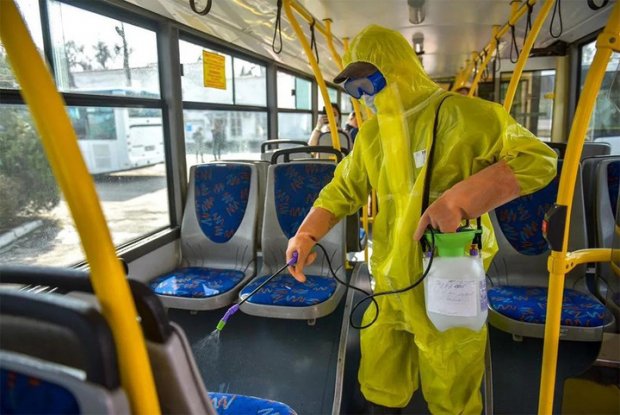 Avtobusda kasallik qanday yuqadi? Olimlar avtobus salonida virusning tarqalishini kuzatishdi