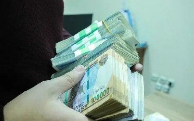Поплик ота мажбурий ижро ҳаракатидан сўнг инсофга кирди