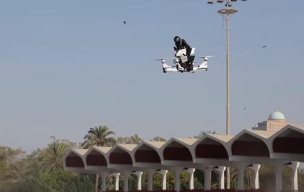 Dubayda uchar motosikl sinovi 30 metr balandlikdan qulash bilan yakunlandi (video)
