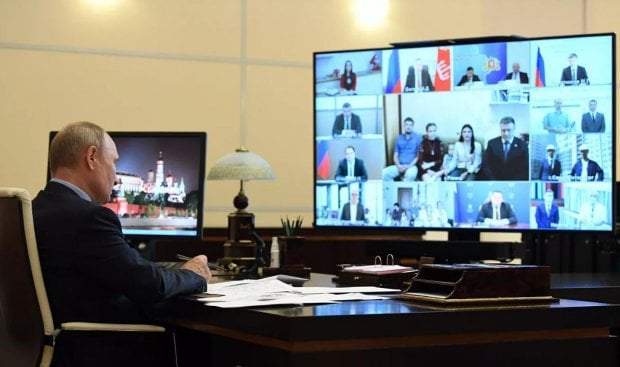 Путин ўзининг махфий хонасини кўрсатди