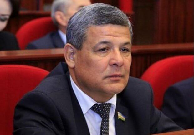 Abdug‘affor Qirg‘izboyev shov-shuvli qonun loyihasi, mantiqsiz reklama yozuvlari va jarimalar haqida