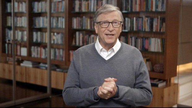 Билл Гейтс инсониятни коронавирусга қарши эмлаш ҳақидаги фикрлари билан бўлишди