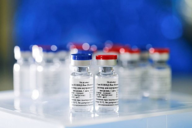 Россия вакцинаси учун 20 та давлатдан 1 миллиард доза буюртма олинган