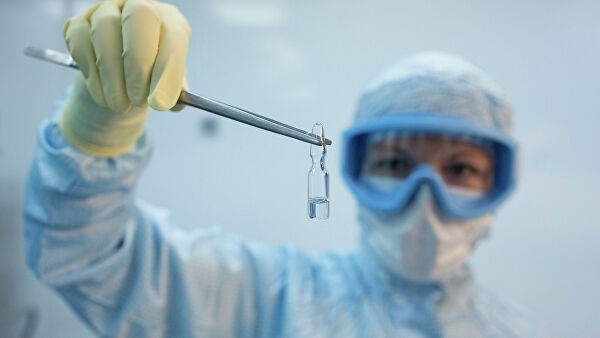 Хитойнинг етакчи эпидемиологи Россиянинг коронавирусга қарши вакцинасига баҳо берди