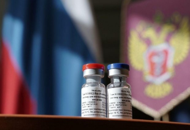 Олимлар Россия вакцинаси туфайли COVID-19 мутацияга учраши мумкинлигидан огоҳлантирди