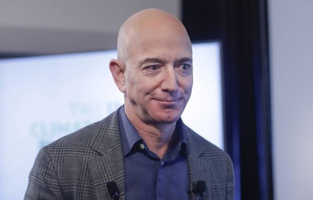 Bezos $200 mlrd. boylikka ega tarixdagi ilk inson bo‘ldi
