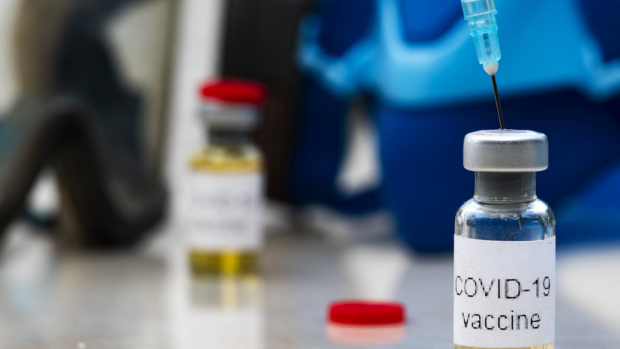 Баҳодир Юсупалиев: «Ҳукумат вакцина сотиб олишга маблағ ажратиш масаласини кўриб чиқмоқда»