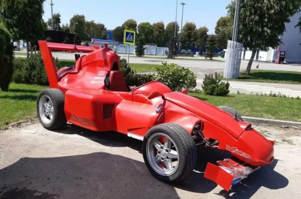 Krasnodarda «Zaporojes» asosida yaratilgan «Formula-1» bolidi sotuvga qo‘yildi