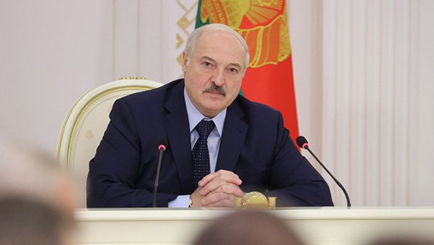 Aleksandr Lukashenko Belarus va Qirg‘izistondagi voqealar taqqoslanayotganiga munosabat bildirdi