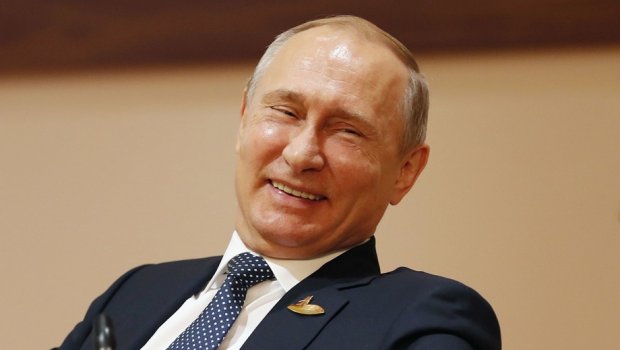 Putin koronavirusning kelib chiqishi borasida hazillashdi