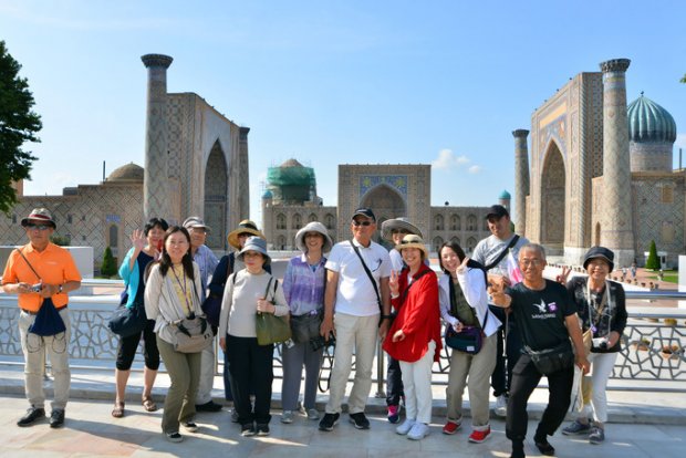 Туроператорлар ва турагентлар Ўзбекистонга олиб келинган ҳар бир турист учун 15 доллар олади