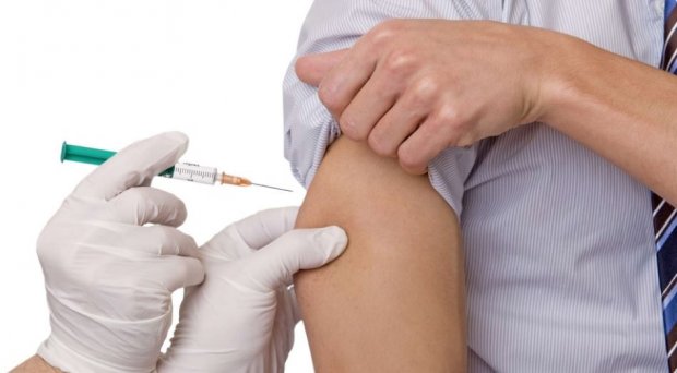 Экспертлар: грипп вакцинацияси COVID-19 тарқалишини камайтиради