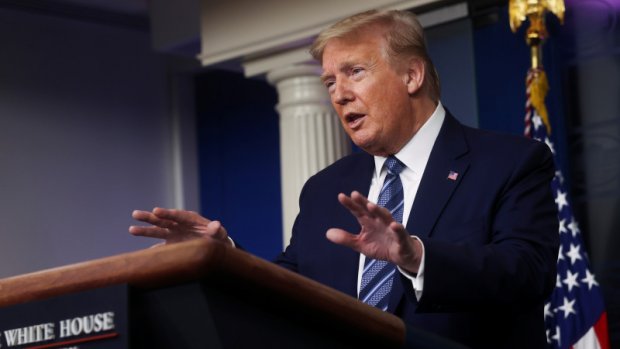 ЕХҲТ Трампни сайловларда ўз хизмат мавқеидан фойдаланишда айблади