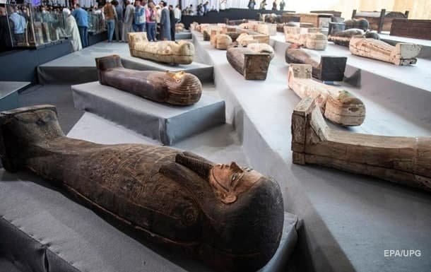 Misrda 100taga yaqin 2500 yillik sarkofaglar topildi