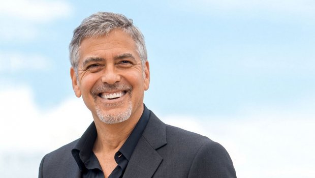 Жорж Клуни дўстларига миннатдорчилик сифатида 14 миллион доллар тарқатди
