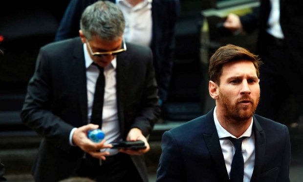 G‘ildiraklardagi hashamat yoxud Lionel Messi qanday mashinalarda yuradi?