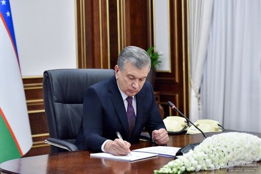 Президент Ўзбекистон мустақиллигининг 30 йиллиги бўйича қарорни имзолади