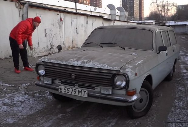 Moskvada 30 yildan buyon 2 ming kilometrgina yo‘l bosgan «GAZ 24-12» topildi (foto)