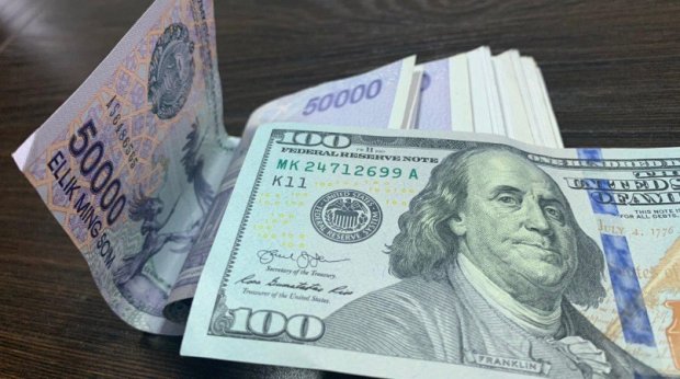 Tijorat banklarida dollar kursi oshdi