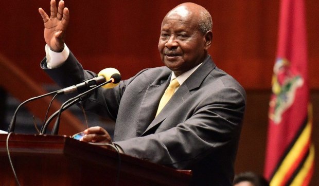 Угандада 34 йилдан бери ҳокимиятда бўлиб келаётган президент сайловда яна ғалаба қозонди