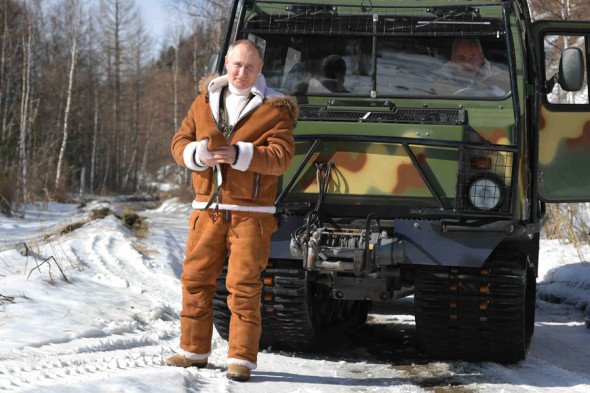 Путин мудофаа вазири билан биргаликда Сибир ўрмонларида дам олди (фото)