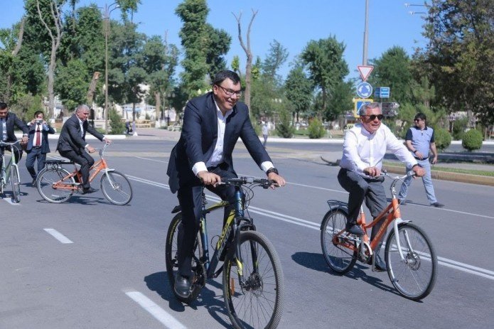 Tatariston prezidenti Aziz Abduhakimov bilan velosayrga chiqdi