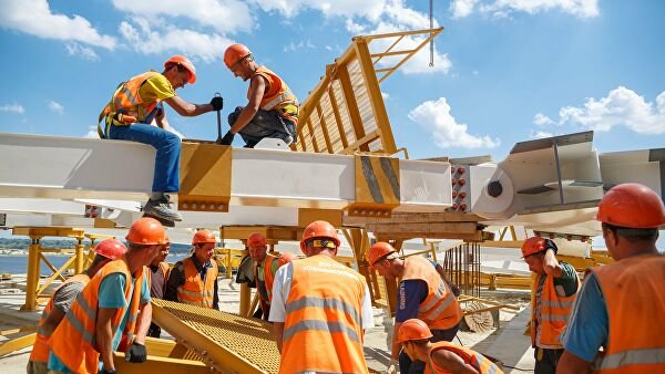 Rossiyada ishlamoqchi bo‘lgan o‘zbekistonliklarga qurilish sohasida 10 mingta ish o‘rni taklif etildi